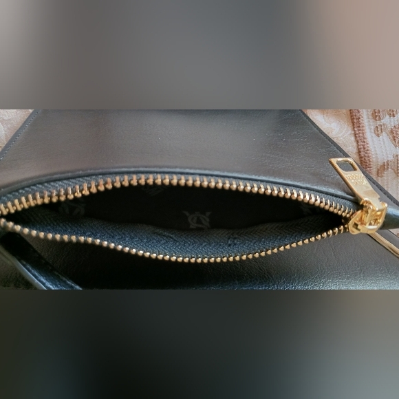 Steve Madden Large Black Tote with a wristlet and pouch. NWT ๐๐Host Pick ๐๐ - Picture 16 of 16